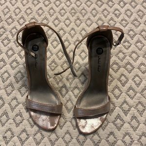 Michael Antonio size 9 strappy heels